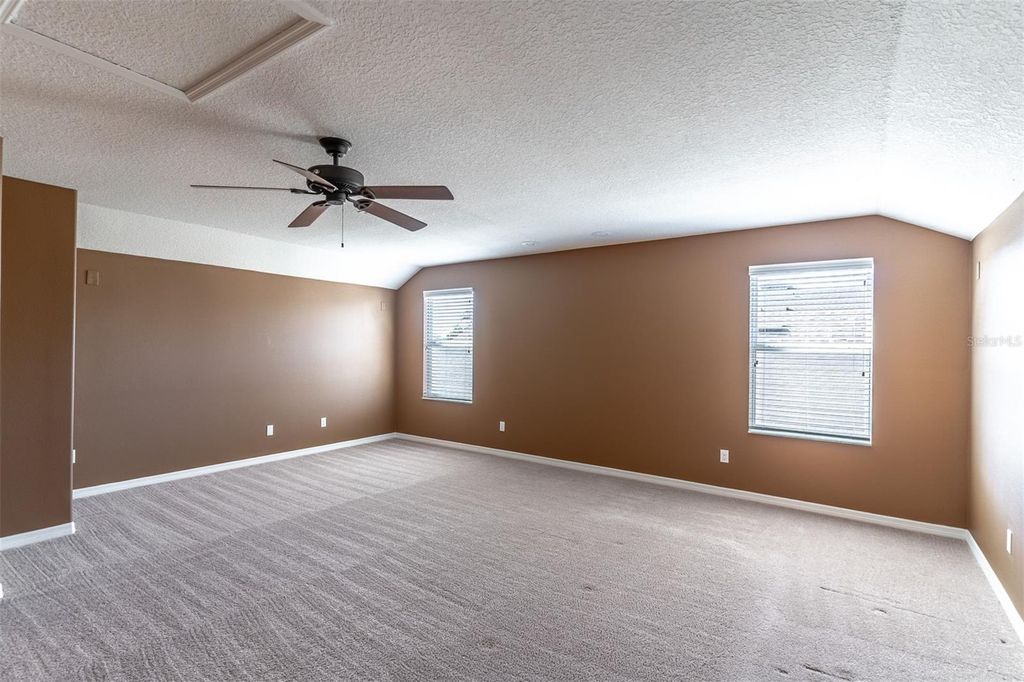 Image 26 of property listing at 12923 SAWGRASS PINE CIRCLE, Orlando, FL 32824