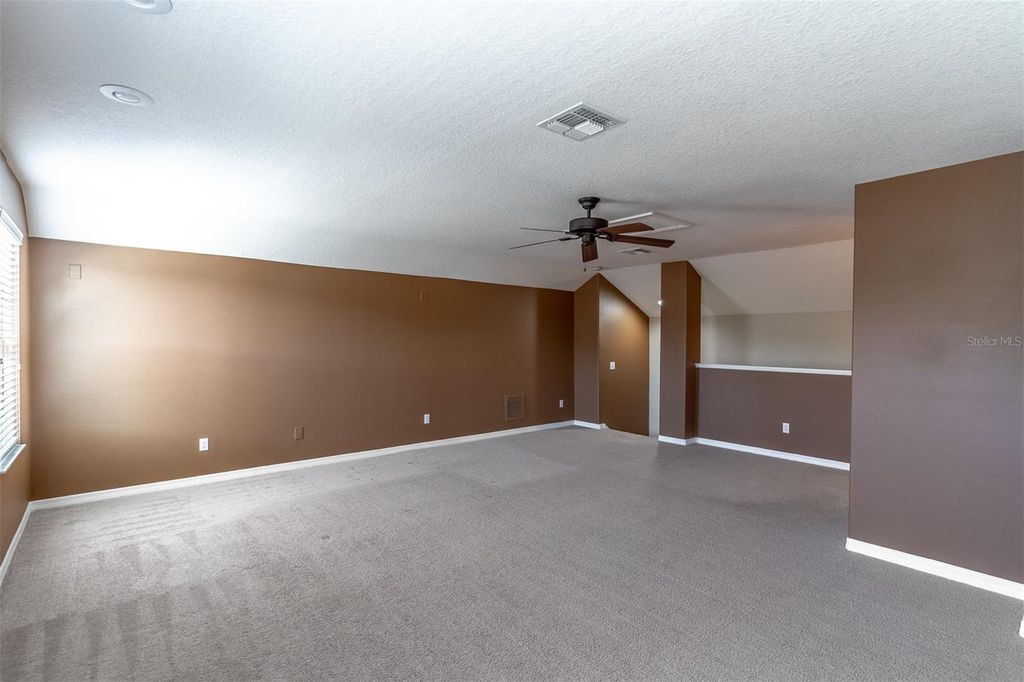 Image 28 of property listing at 12923 SAWGRASS PINE CIRCLE, Orlando, FL 32824