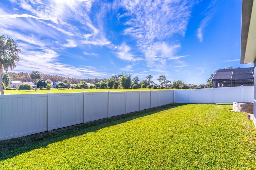 Image 37 of property listing at 12923 SAWGRASS PINE CIRCLE, Orlando, FL 32824