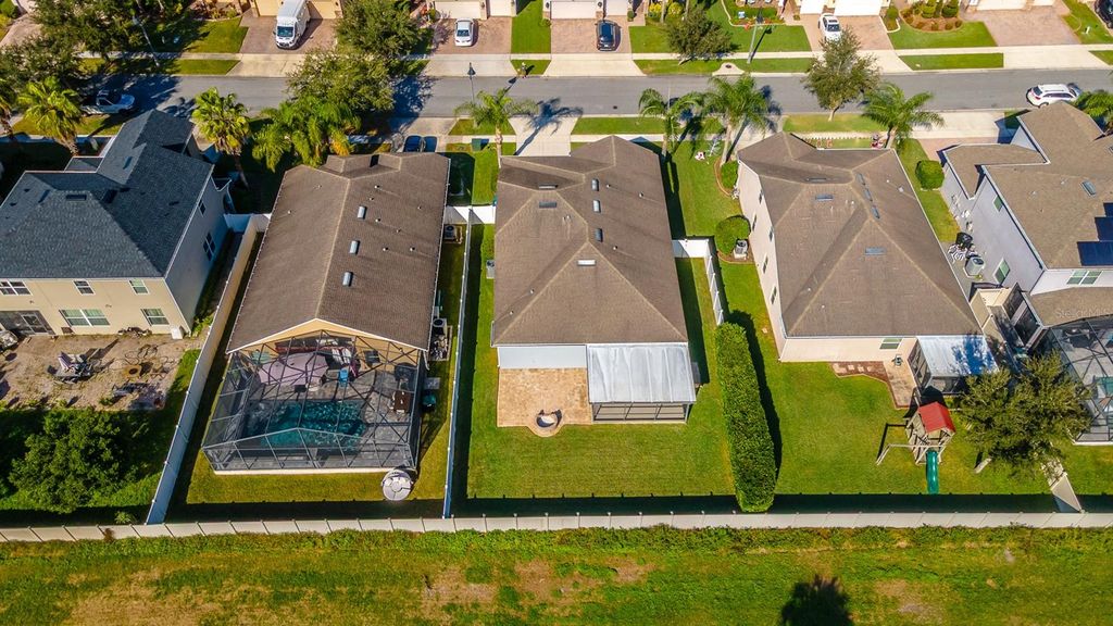 Image 46 of property listing at 12923 SAWGRASS PINE CIRCLE, Orlando, FL 32824