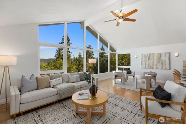 235 174th Place NE, Bellevue, WA 98008