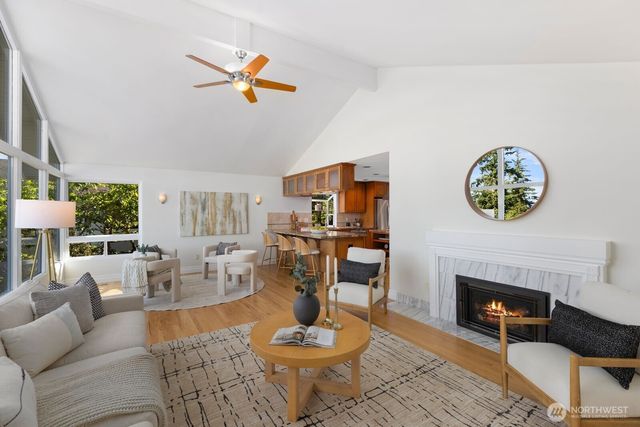 235 174th Place NE, Bellevue, WA 98008