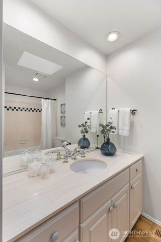 235 174th Place NE, Bellevue, WA 98008