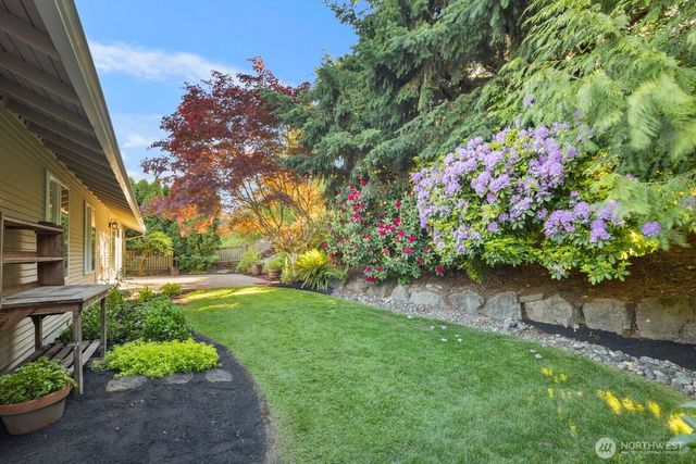 235 174th Place NE, Bellevue, WA 98008