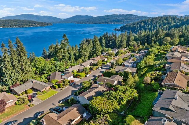 235 174th Place NE, Bellevue, WA 98008
