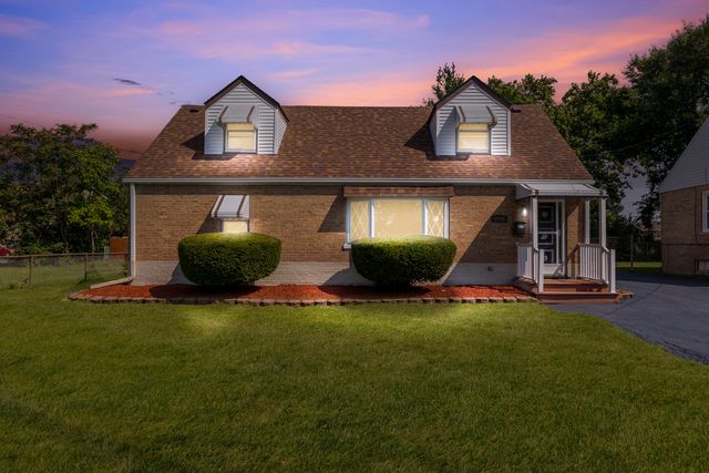 6856 W Crandall Avenue, Worth, IL 60482