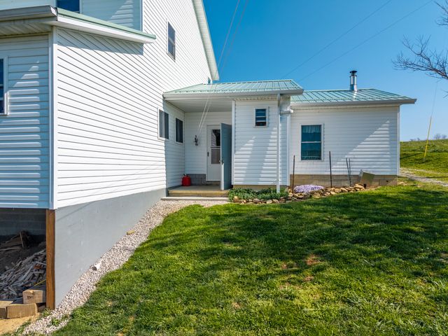 607 Saunders Lane, Hillsboro, KY 41049