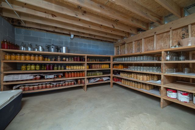 607 Saunders Lane, Hillsboro, KY 41049