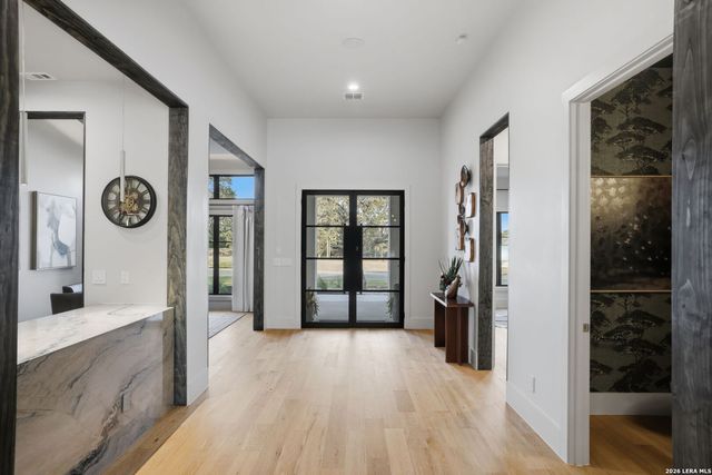 68 Ranch Heights, Fair Oaks Ranch, TX 78015