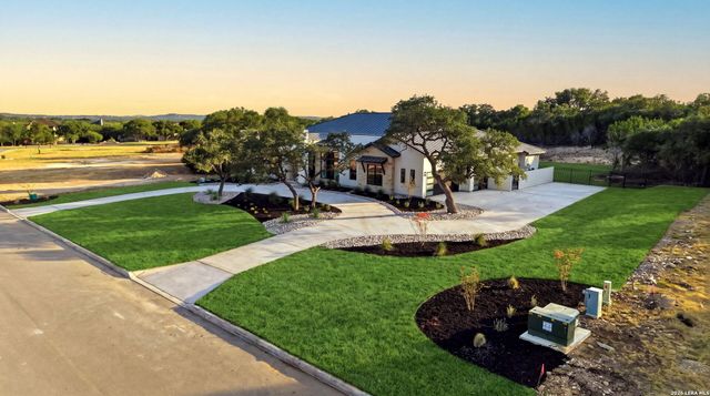 68 Ranch Heights, Fair Oaks Ranch, TX 78015