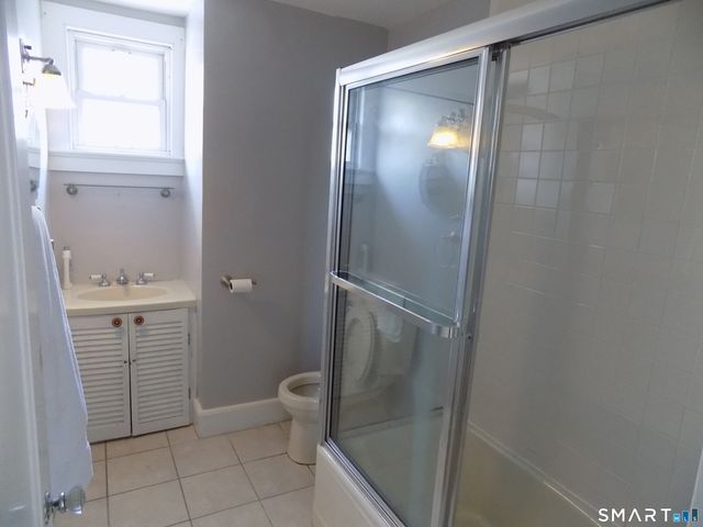 40 Woodland Street, Bristol, CT 06010