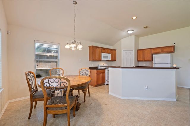 123 Sunset Falls Drive, La Marque, TX 77568