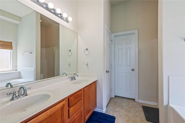 123 Sunset Falls Drive, La Marque, TX 77568