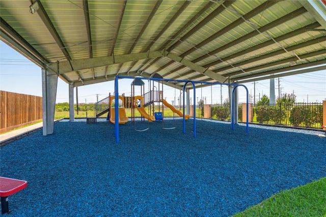 123 Sunset Falls Drive, La Marque, TX 77568