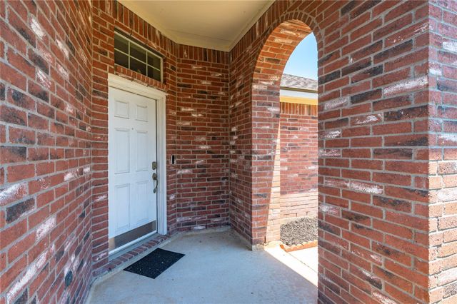 123 Sunset Falls Drive, La Marque, TX 77568