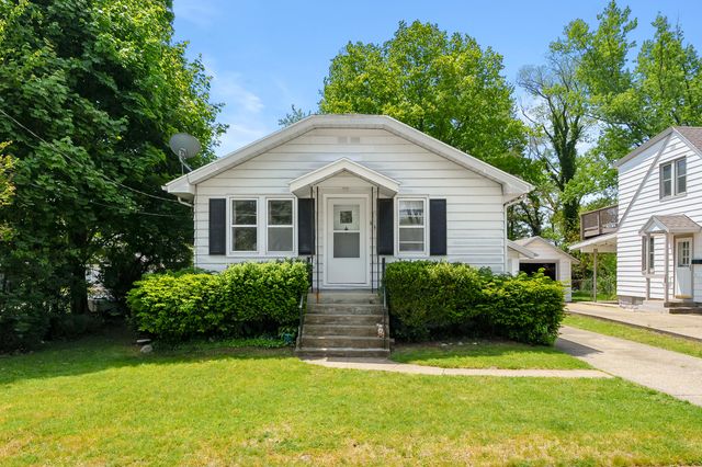 314 Wallace Avenue, St. Joseph City, MI 49085