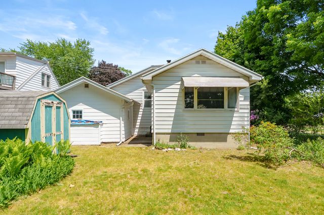 314 Wallace Avenue, St. Joseph City, MI 49085
