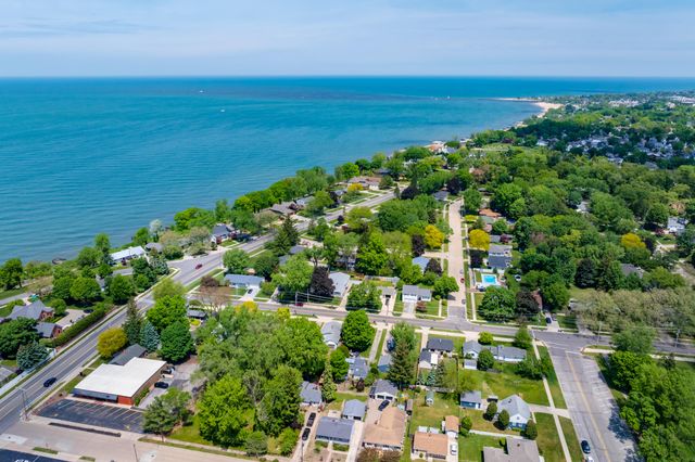 314 Wallace Avenue, St. Joseph City, MI 49085