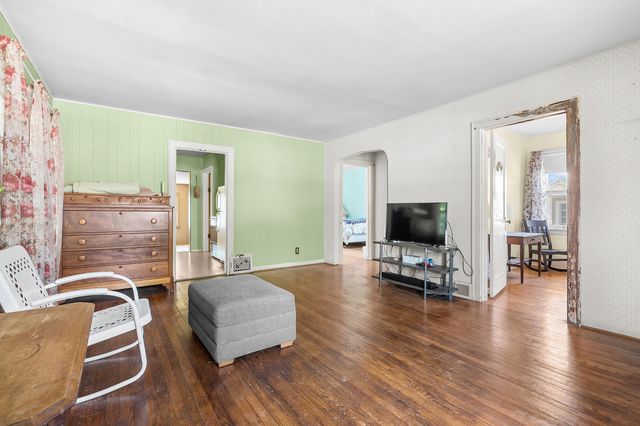314 Wallace Avenue, St. Joseph City, MI 49085