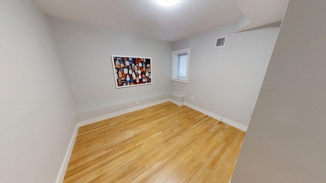1896 Beacon St. 1, Brookline, MA 02445