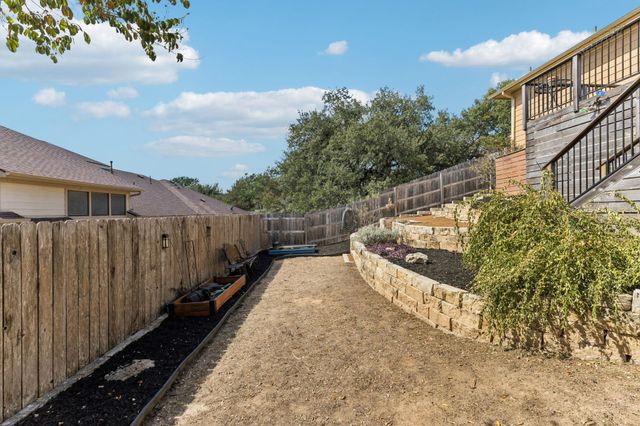 6701 Covered Bridge DR 40, Austin, TX 78736