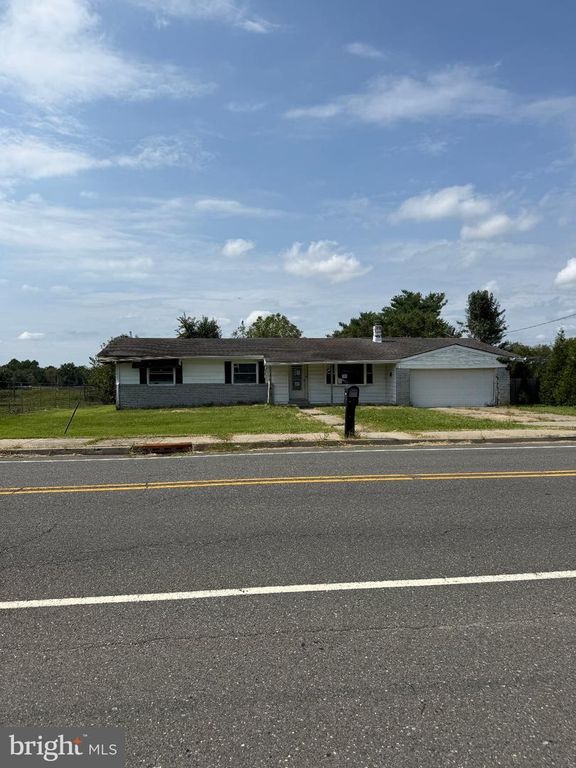 476 WRIGHTSTOWN SYKESVILLE RD, WRIGHTSTOWN, NJ 08562 — exterior