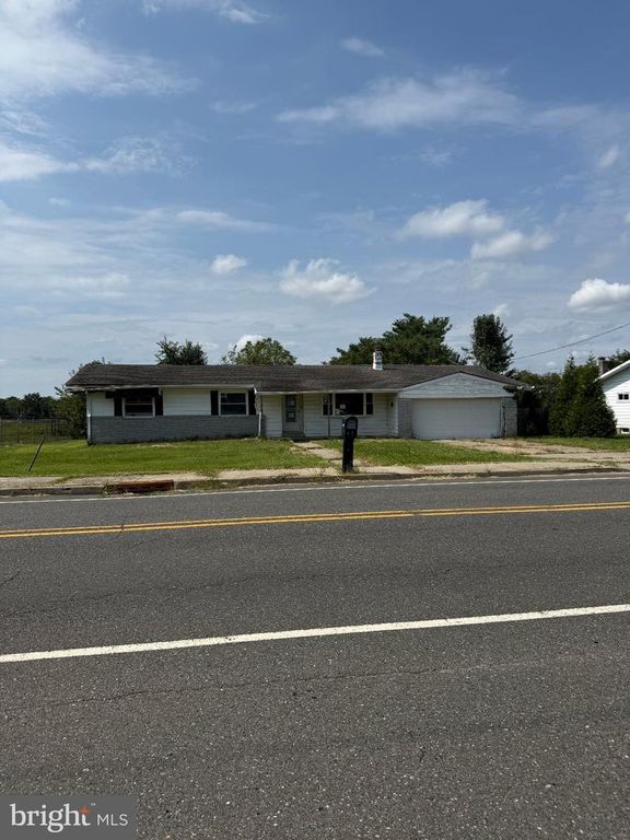 476 WRIGHTSTOWN SYKESVILLE RD, WRIGHTSTOWN, NJ 08562 — photo 4