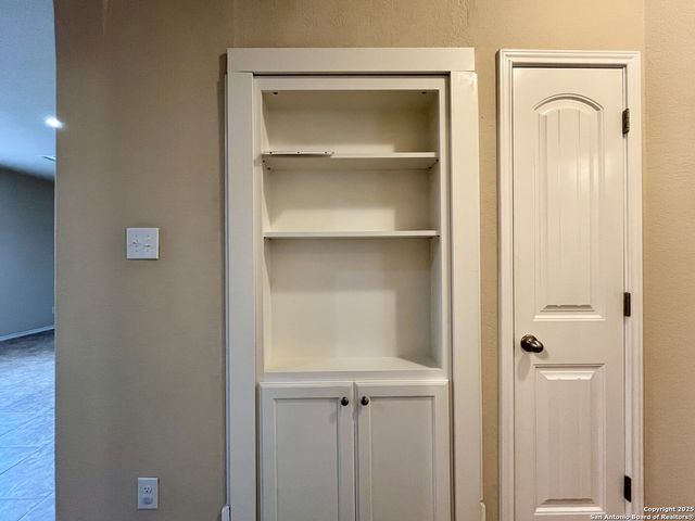 8406 Loska, San Antonio, TX 78251