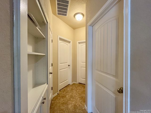 8406 Loska, San Antonio, TX 78251