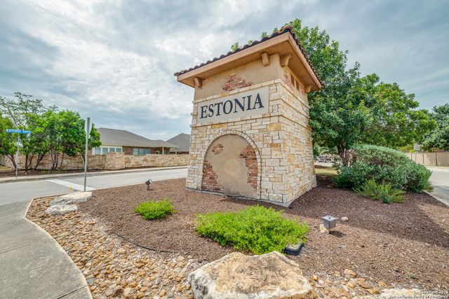 8406 Loska, San Antonio, TX 78251