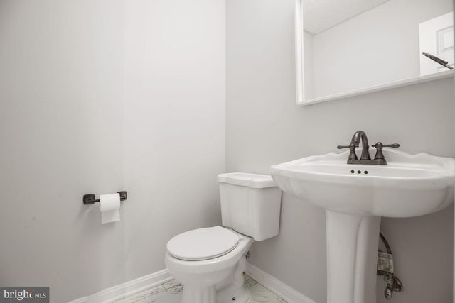 89 CLEREMONT DR, Fredericksburg, VA 22405