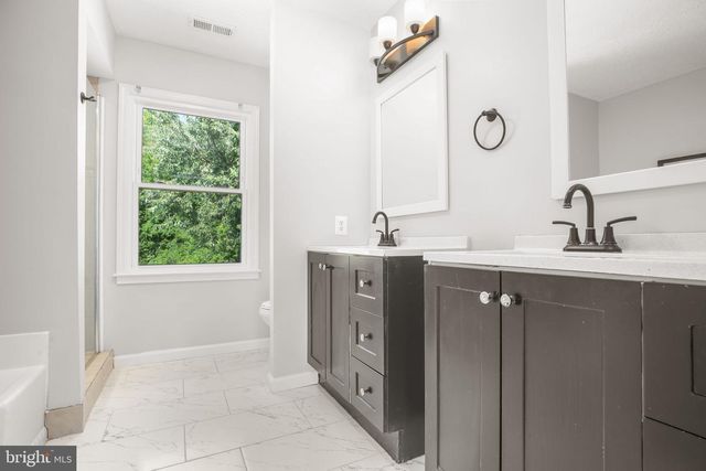 89 CLEREMONT DR, Fredericksburg, VA 22405