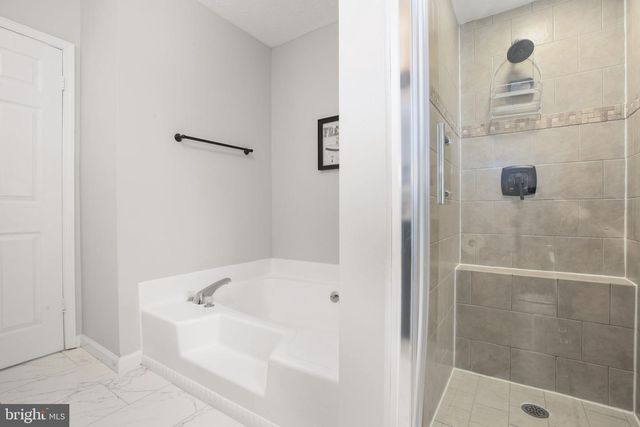 89 CLEREMONT DR, Fredericksburg, VA 22405