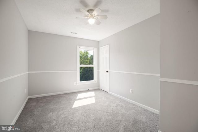 89 CLEREMONT DR, Fredericksburg, VA 22405