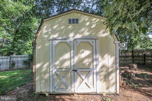 89 CLEREMONT DR, Fredericksburg, VA 22405