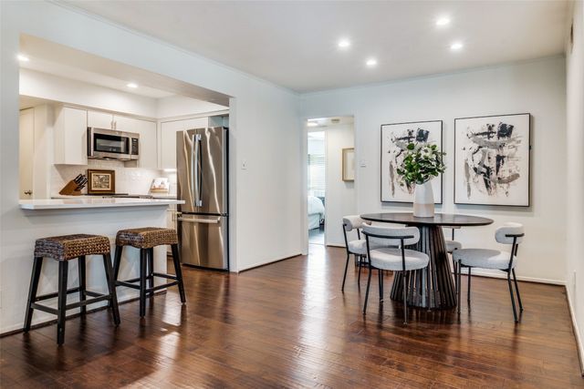 6020 Birchbrook Drive 210, Dallas, TX 75206