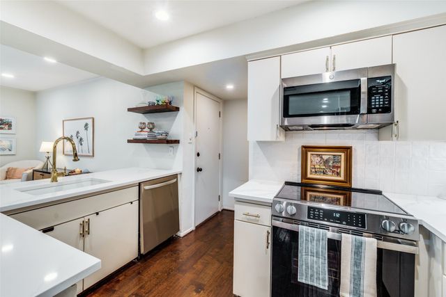 6020 Birchbrook Drive 210, Dallas, TX 75206