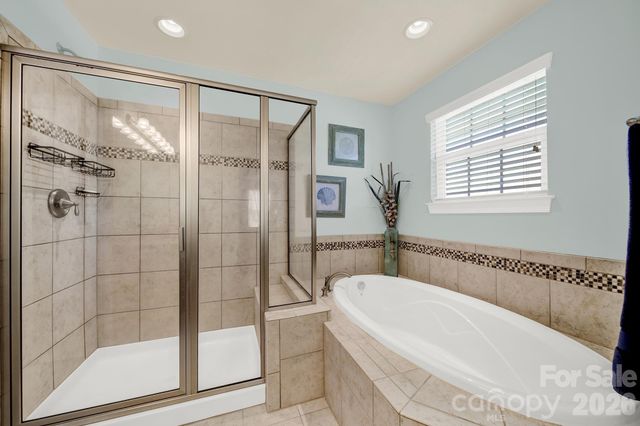 16416 Leavitt Lane, Davidson, NC 28036