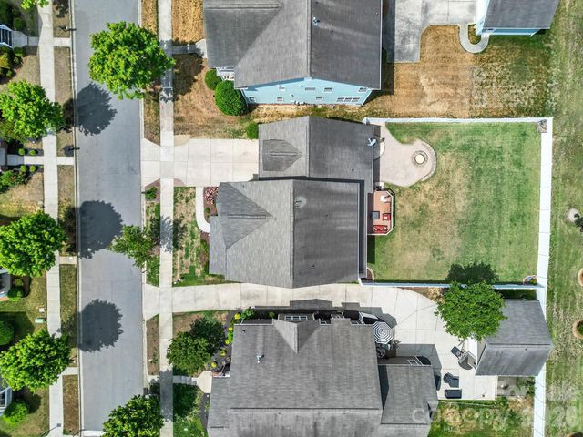 16416 Leavitt Lane, Davidson, NC 28036