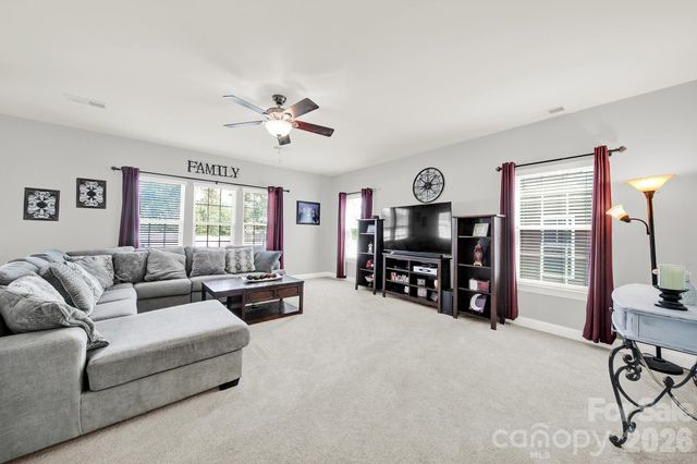 16416 Leavitt Lane, Davidson, NC 28036