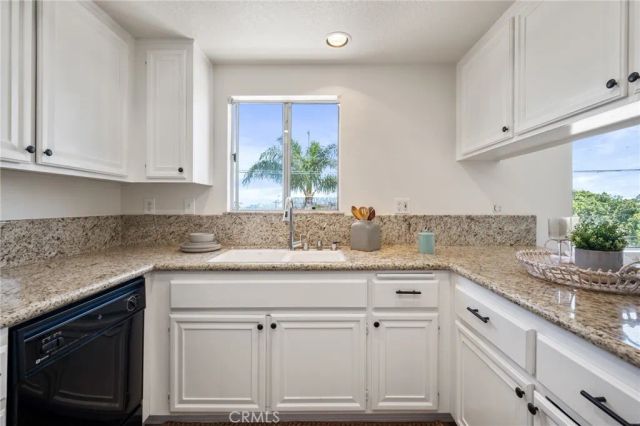2230 S Alma Avenue 4, San Pedro, CA 90731