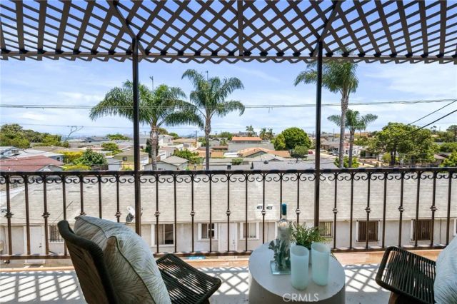 2230 S Alma Avenue 4, San Pedro, CA 90731