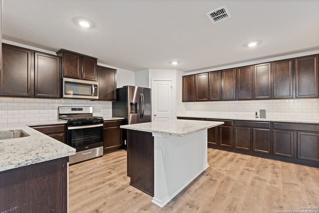 3950 Copper River, Bulverde, TX 78163