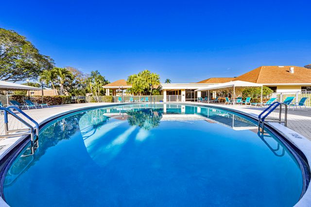 825 NW 30th Avenue A, Delray Beach, FL 33445