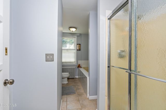 28 Tudor Road, Albany, NY 12203