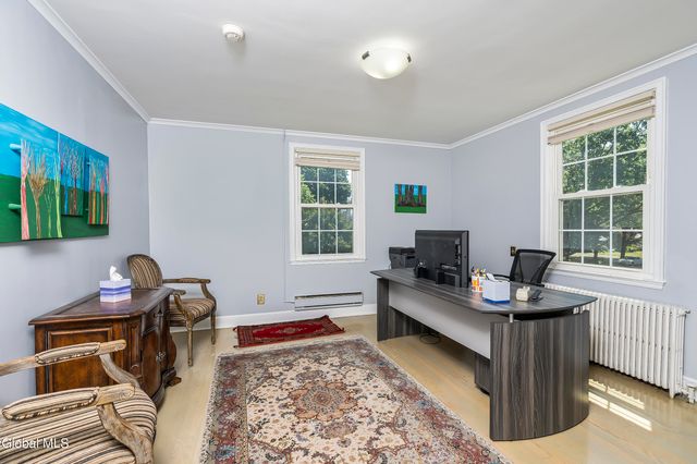 28 Tudor Road, Albany, NY 12203