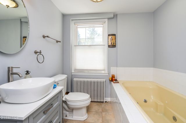 28 Tudor Road, Albany, NY 12203