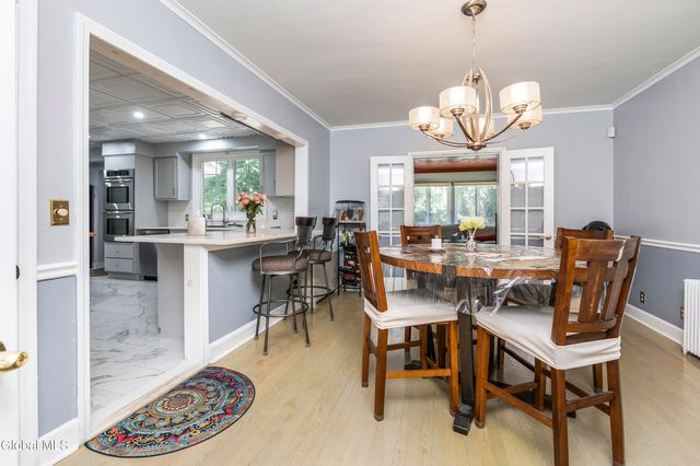 28 Tudor Road, Albany, NY 12203