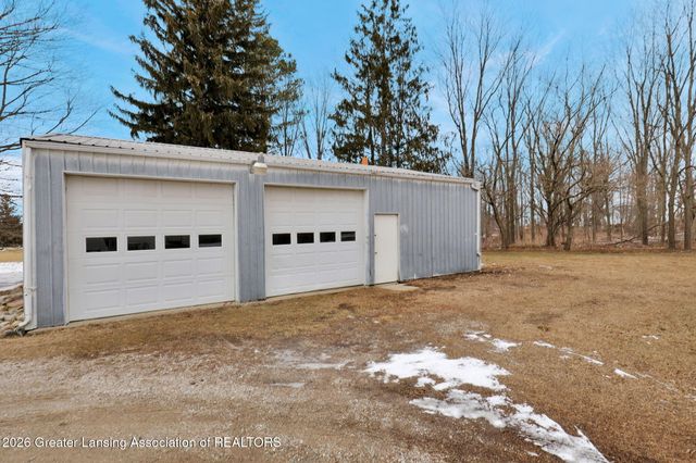 1028 Hogsback Road, Mason, MI 48854
