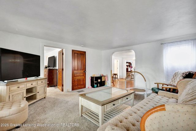 1028 Hogsback Road, Mason, MI 48854